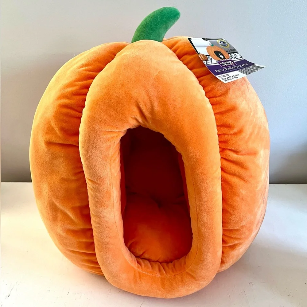 Pumpkin Cat Bed